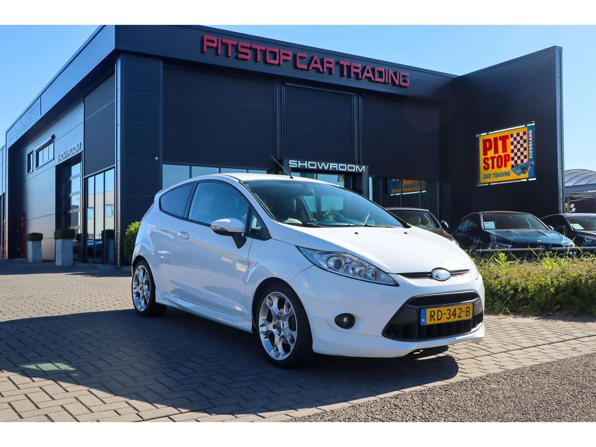 Ford Fiesta 1.6 ST-Line, Metal, 120 PK, Leder, Stoelverwarming! 45307928-0.jpg | Pitstop Car Trading