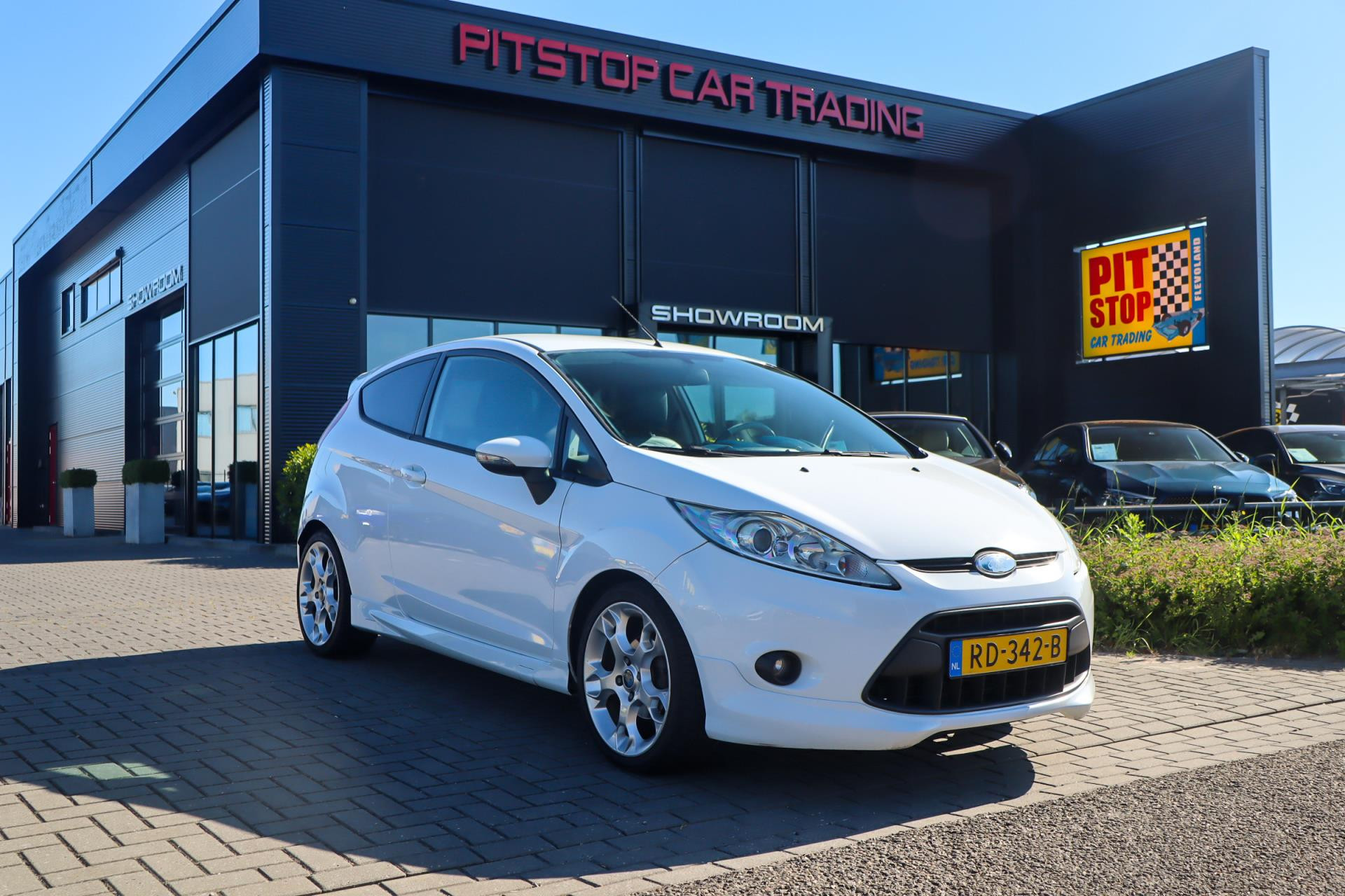 Ford Fiesta 1.6 ST-Line, Metal, 120 PK, Leder, Stoelverwarming! 45307928-0.jpg | Pitstop Car Trading
