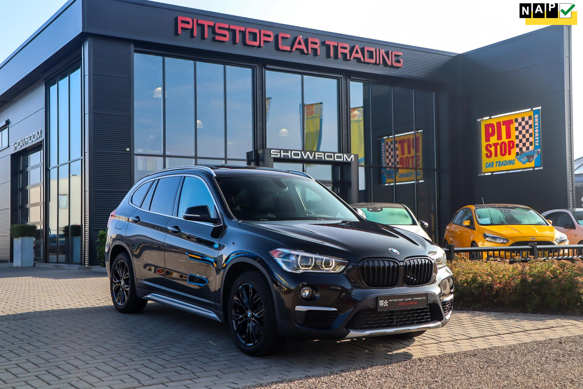 BMW X1 2.8i xDrive, 231 PK, Facelift, Pano, Leer, HUD, Full option! 46958725-0.jpg | Pitstop Car Trading